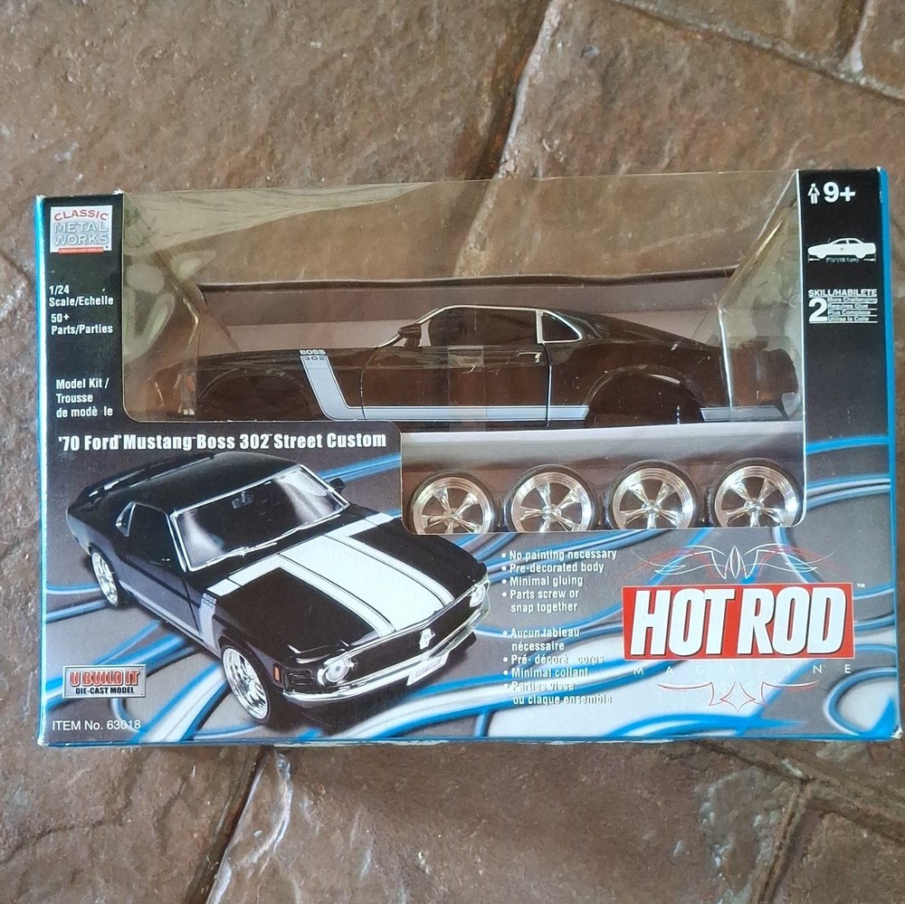 Classic Metal Works Hot Rod Magazine 1:24 ’70 Mustang Boss 302 Model Kit