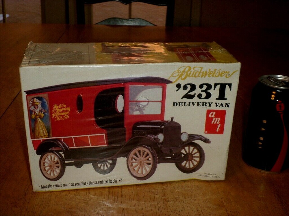 [BUDWEISER] 1923 T FORD DELIVERY VAN, Plastic Model Kit, [ 5-7/8″ LONG ] VINTAGE