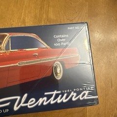 Moebius Models 1961 Pontiac Ventura 1:25 Model Kit #1211