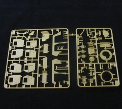 BRONCO CB35080 1/35 M1114 Up-Armored Tactical Vehicle Assembly Model kit