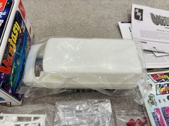 AMT 1:25 Dirty Donnys Vantasy 1970 Customizable Chevy Van Open Box w/ Decals