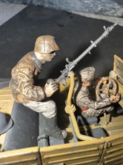 BUILT 1/35 TAMIYA German TYPE 82 KUBELWAGEN W/MG34 2 SS Figs Weathered NICE!!