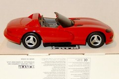 NEW AMT 1992 DODGE VIPER RT/10 ROADSTER 1:25 DEALER PROMO CAR #6113 – MIB