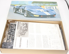 Fujimi 1:24 Scale Ford GT40 Mark II 1966 Le Mans Plastic Model Kit 1/24