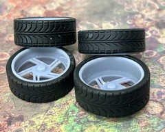 1/24 Scale: 24-Inch “Boyd Pro Sport” Wheels And Tires; Resin;1/25