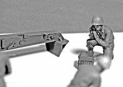Master Box 3577 – 1/35 – WWII US Artillery Crew Plastic Model Kit For Kids