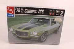 AMT/ERTL Model ’70 1/2 CAMARO Z28 Kit #30086 2001 Sealed