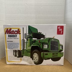 AMT Mack R685ST Model Kit TR-10