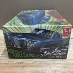 1/25 Scale Model Kit NEW-The Green Hornet Black Beauty by AMT -Skill 2 AMT1271
