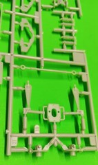 REVELL Jaguar XK-E Type 1/24 New Tool Independent Rear End Suspension Axle Sweet