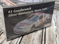 Monogram Dale Earnhardt #3 Signature Series Anniversary Monte Carlo Model kit