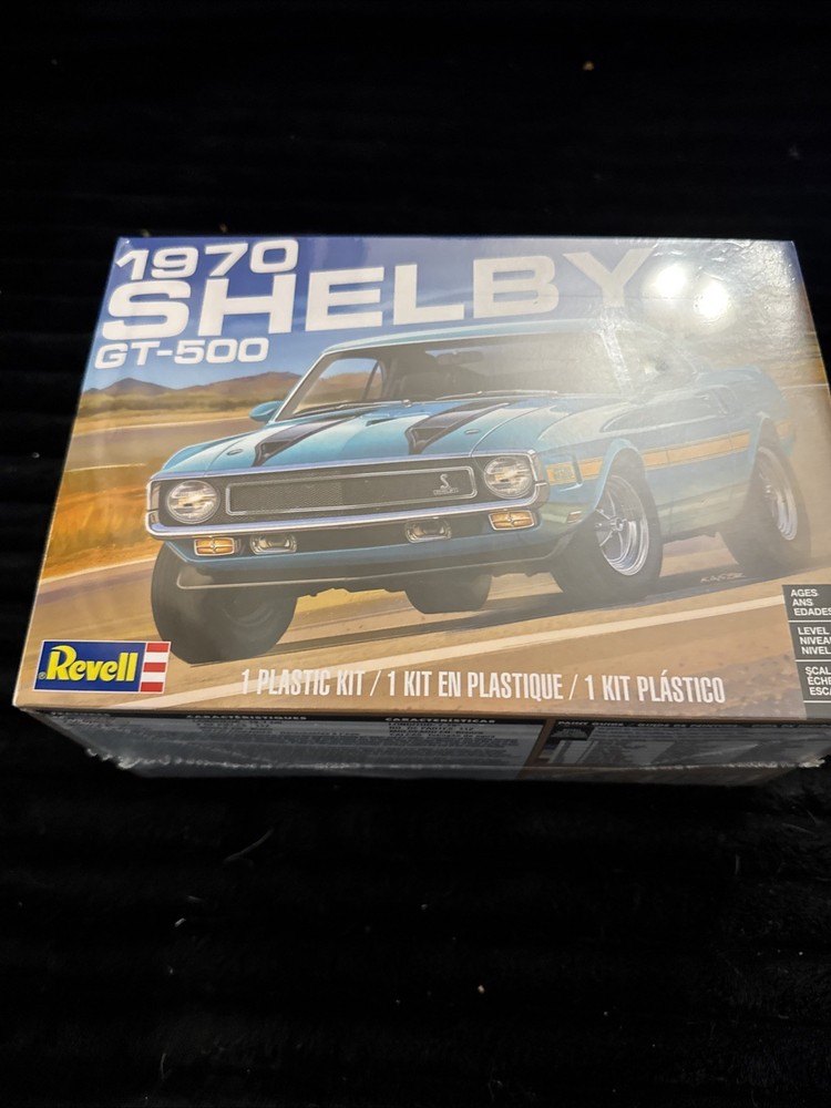 Revell 1970 Shelby GT-500 – 1:25 Scale Plastic Model Kit 14563