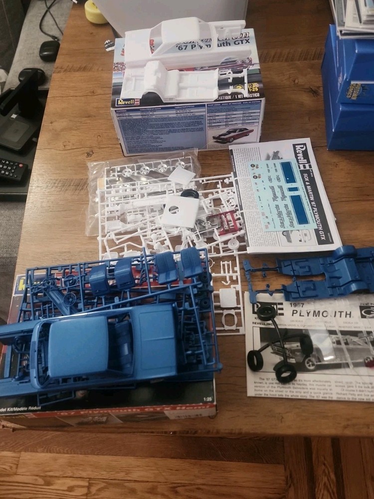 Lot Of 2 Revell 1:25 scale 1967 Plymouth GTX Hemi model kit Sox & Martin