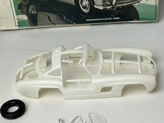 AMT T412, 1955 Mercedes Benz 300SL Gullwing Model Kit with Box