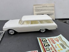 Hubley 163k 1962 Ford Country Sedan Station Wagon Vintage 1/25 McM KIT