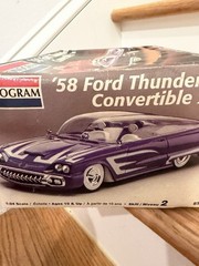 Monogram ’58 Ford Thunderbird Convertible 2 N 1 Plastic Model Car Kit