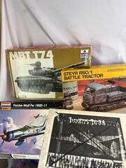 Lot of 4 Vintage Military Model Kits 1/35 MBT T74