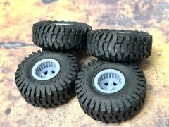 1/24 Scale: 15-Inch “Aftershock” Wheels W/ Huge 35-inch Mud Tires. Resin