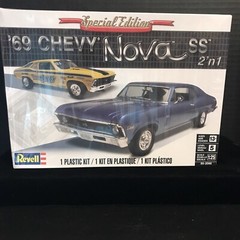 REVELL 85-2098 ‘69 CHEVY NOVA SS 2 in1 MODEL KIT-NIB-1:25 SCALE