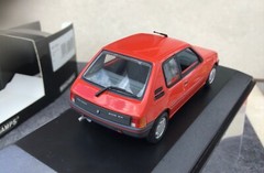 1/43 MINICHAMPS MIN 400112370 Peugeot 205 Xr 1988 , red, mint,++ !