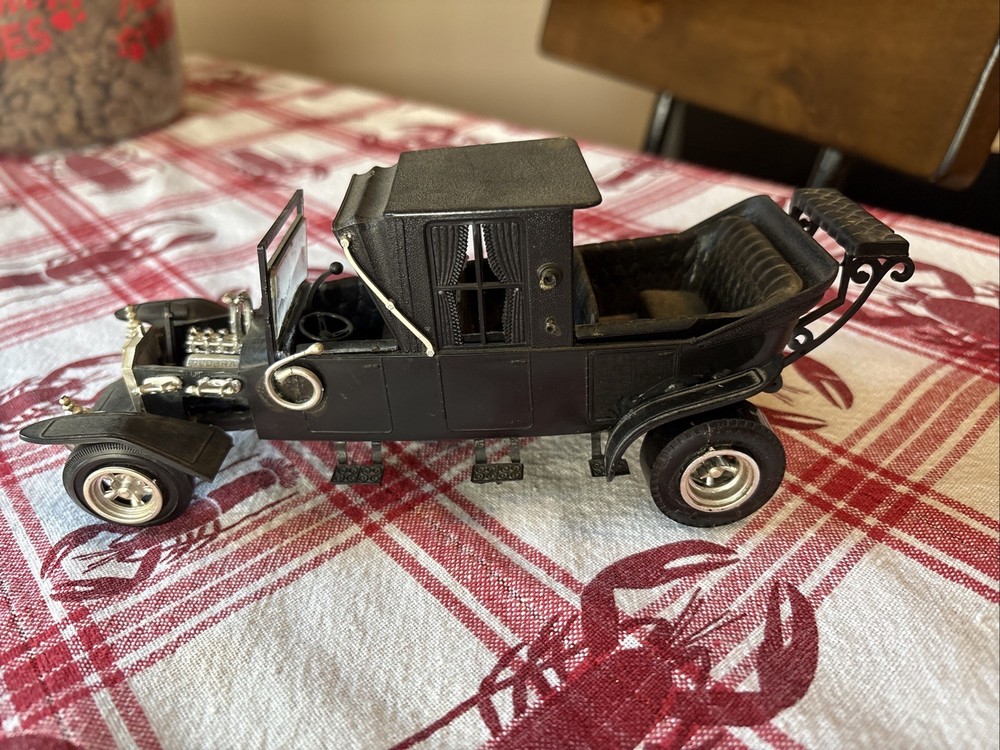 ORIGINAL 1964 AMT 1/25 MUNSTER KOACH KIT