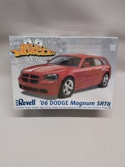 Revell 2006 Dodge Magnum Srt8 Muscle Car 1/25 Scale Model 85-2019 Factory Sealed
