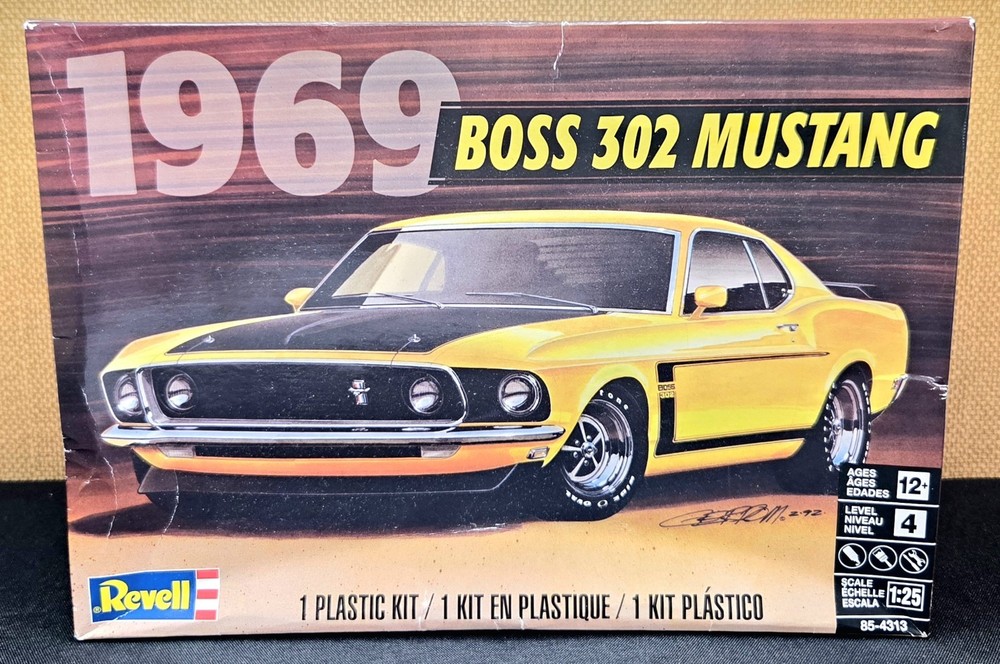 Revell 1969 Boss 302 Mustang Model Kit 1:25 Muscle Car 85-4313 Unbuilt Open Box