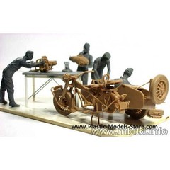 Master Box 3560 – 1/35 – German Motorcycle Repair Crew