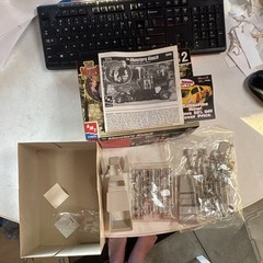 AMT Ertl The Munsters Koach 1:25 Plastic Model Kit Skill 2 Unassembled MPN 30098