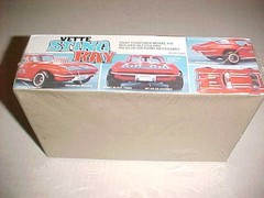 Vintage 1/32 Vette Stingray Snap Model Kit Red White & Blue #1-3213 MPC NEW