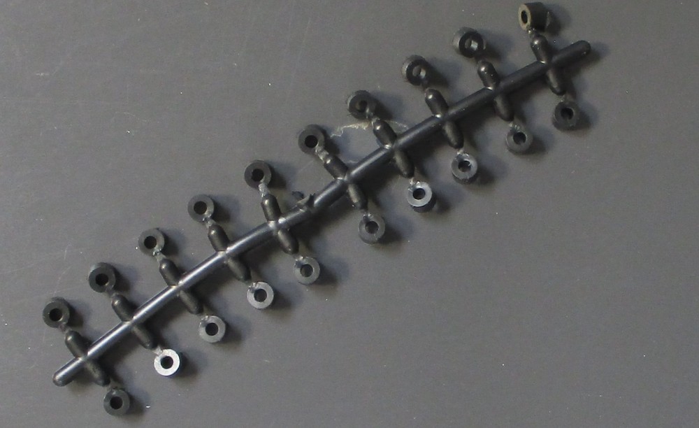 Rye Field Models 1/35th Scale Challenger II – Poly Caps from Kit No. 5062