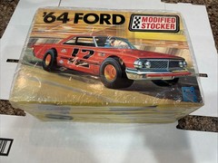 AMT 1964 FORD MODIFIED STOCKER SEALED INSIDE KIT! CIRCA 2007! VMCP!