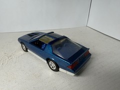 Vintage AMT Ertl 1989 Chevy Camaro IROC-Z 1/25 Scale Model 6062EO Blue Metallic