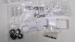 Revell Jeep Wrangler Rubicon 1:25 Scale Model Kit #85-4501 NEW open box