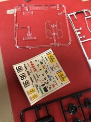 Heller 1/43 scale Citroen 11CV L 1939 model kit