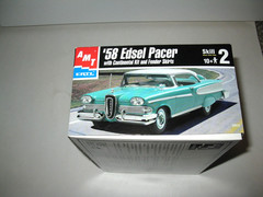NEW AMT 1958 EDSEL PACER WITH CONTINENTAL KIT & FENDER SKIRTS 1/25TH KIT #30033