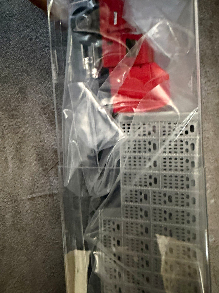 53′ Van Trailer Plastic Kit,Chrome/Red/Black TRGE2130V87CH/see description