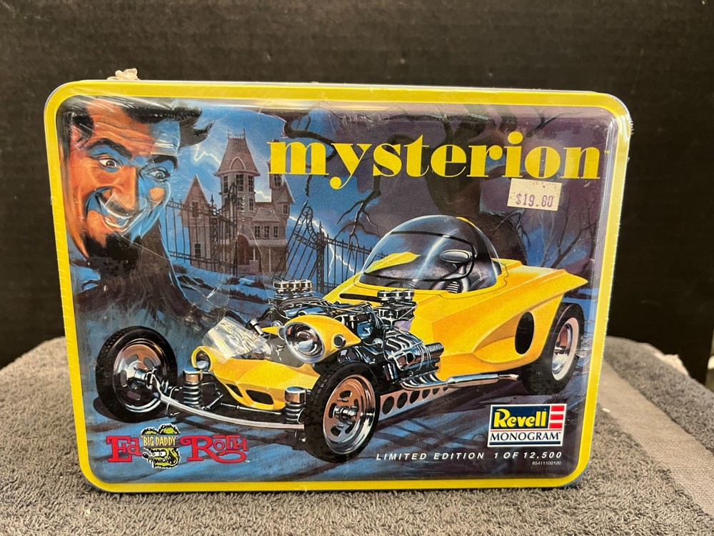 1:25 REVELL MODEL KIT ED BIG DADDY ROTH’S MYSTERION TIN BOX SEALED SKILL-2 UTM