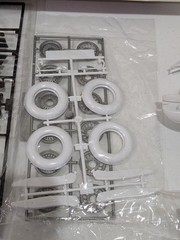 Academy Mercedes Benz 540K Model Classic Car Kit 1:16 Scale