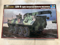 Trumpeter LAV-R Light Armored Vehicle Recovery kit 00370