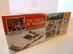 NEW SEALED 2009 1:25 MPC THE DUKES OF HAZZARD SHERIFF ROSCO’S POLICE CAR MPC707