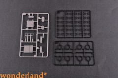 Trumpeter 1/35 01047 M270/A1 Multiple Launch Rocket System Finland/Netherlands