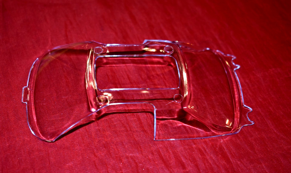 AMT 1991 Chevy Beretta GTZ Glass 1/25