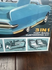 AMT 1965 Bonneville Sport Coupe. 1/25 #AMT1260/12. Customizable Model kit Sealed