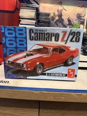 Chevrolet 1968 Camaro Z28 Plastic Model Kit (street or Stock buld) AMT 868/12
