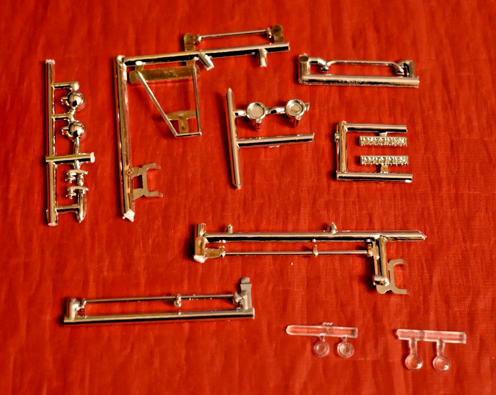 AMT Kenworth K123 Chrome Cab Parts 1/25