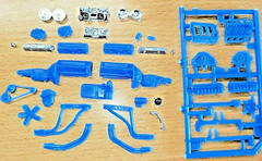 CUSTOM ENGINE-DUAL CARB SET UP VELOCITY STACKS+BONUS DIORAMA ENGINE WITH STAND