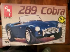AMT Ertl 1/25 Scale 64′ Ford Shelby Cobra 289 Roadster New Open Box, Sealed Bags