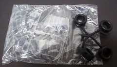 DONOR NASCAR 1996-1997 FORD THUNDERBIRD STOCK CAR KIT- WHITE – NO DECALS – 1/24