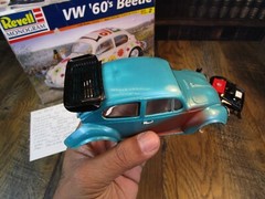 Custom Built REVELL MONOGRAM VW ‘60s VOLKSWAGEN BEETLE 1:25 Model Car #85-7143